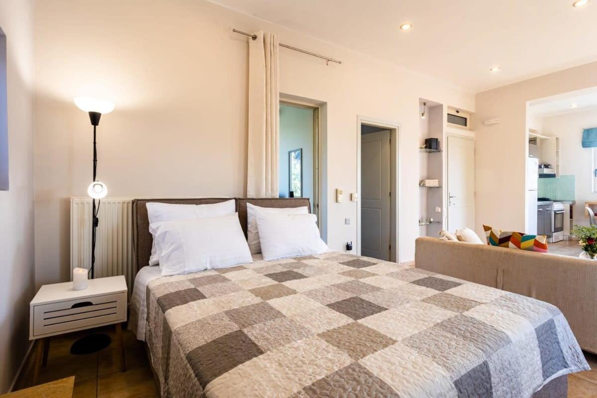 Kitries Summer Getaway - Eden Comfy Suite Kitriaí エクステリア 写真